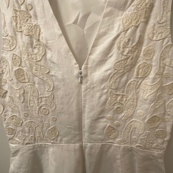 Women’s Banana Republic Heritage Collection embroidered fully lined dress - Picture 5 of 7